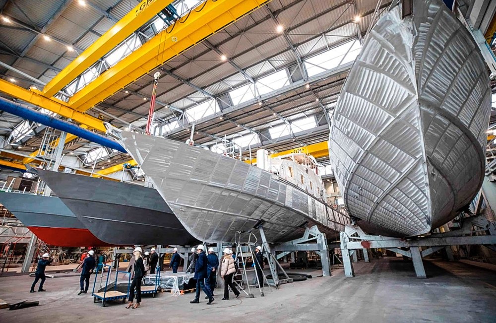 Будівництво патрульних катерів OCEA FPB 98 компанії OCEA, жовтень 2021.